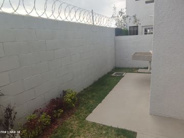 VENTA DE CASA 3 RECAMARAS AL SUR DE PACHUCA EN PRIVADA