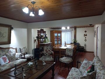 Vendo Casa En Talca, V 1397-165-S-GR-08.24