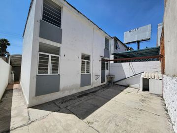 EN VENTA HERMOSA CASA AMPLIA E INDEPENDIENTE SOBRE CIRCUITO JUAN PABLO II PUEBLA.