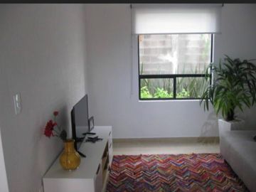 Casa Muy Linda y de poco uso, con 3 Rec y 2 baños 1/2 en Rincones del Marques Qro ZR