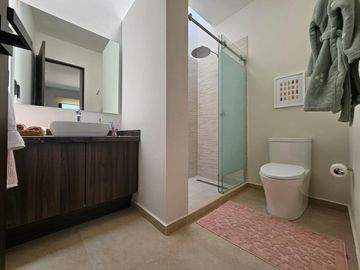 ESTRENA CASA EN VENTA FRACC.EL CAMPANARIO 3 RECÀMARAS BALCÒN JARDÌN AMENIDADES