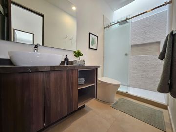 ESTRENA CASA EN VENTA FRACC.EL CAMPANARIO 3 RECÀMARAS BALCÒN JARDÌN AMENIDADES