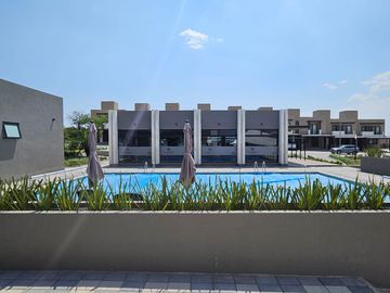 ESTRENA CASA EN VENTA FRACC.EL CAMPANARIO 3 RECÀMARAS BALCÒN JARDÌN AMENIDADES