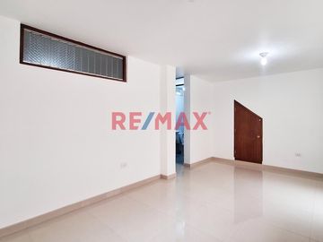 ¡Departamento En Venta! 1Er Piso En Urb. Previ Bocanegra - Callao