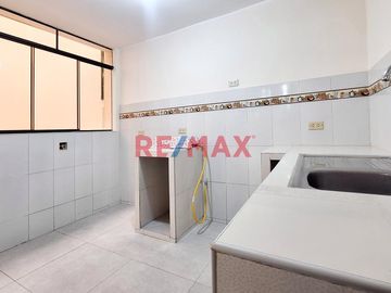 ¡Departamento En Venta! 1Er Piso En Urb. Previ Bocanegra - Callao