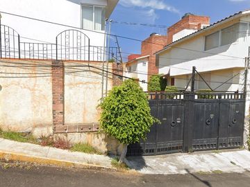 CASA EN CALLE MAMEY, COL. PUEBO NUEVO, MAGDALENA CONTRERAS. ¡NO CREDITOS!