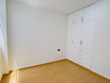 Departamento En Estreno A Espaldas De La Universidad Señor De Sipán (J. VIGO)