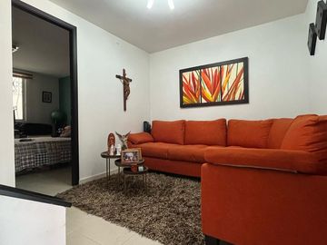 VENDOHERMOSA CASA EN BULEVAR DE LAS VILLAS PEREIRA