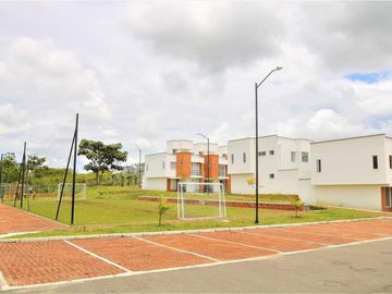 ESPECTACULAR CASA EN RESERVAS DEL CAMPO PEREIRA
