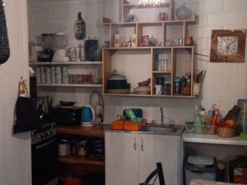VENDE CASA PAREADA  de 2 pisos EN LINARES
