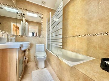 BROKER BOSQUES 4D-3B-SALA ESTAR- PISCINA