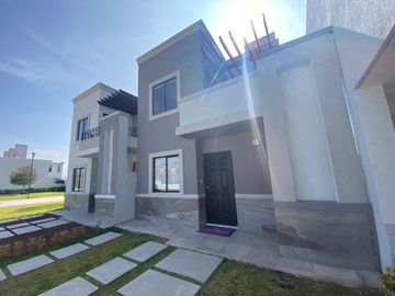 En venta hermosa casa de 2 habitaciones a 45 mins de CDMX.