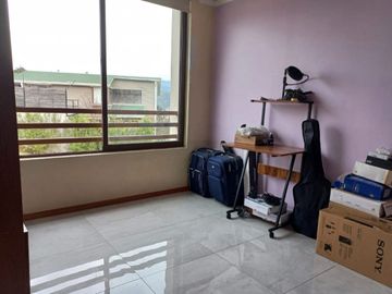 HERMOSA CASA INDEPENDIENTE. EXCLUSIVO SECTOR LOMAS DEL SOL QUILPUÉ