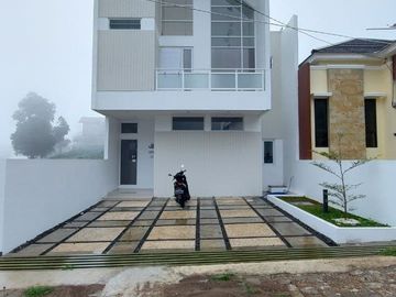 Rumah Rasa Villa Sejuk di Perumahan Syariah Lembang Cihideung