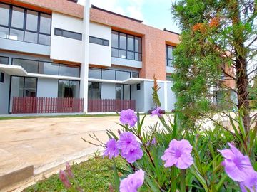 RUMAH BARU DI CLUSTER MEWAH ADA KOLAM RENANG DI SETIABUDI GEGER KALONG