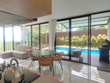 DIJUAL RUMAH VILLA MEWAH DI DAGO PAKAR TIMUR CIBURIAL BANDUNG UTARA