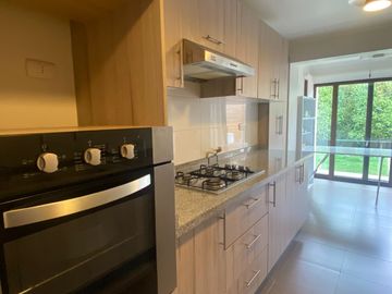 VENTA   HERMOSA CASA EN CONDOMINIO BOSQUE REAL CURAUMA