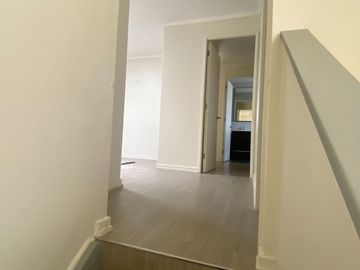 VENTA   HERMOSA CASA EN CONDOMINIO BOSQUE REAL CURAUMA