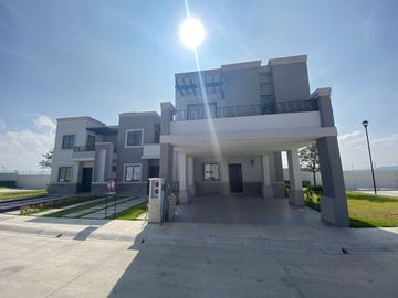EN VENTA CASA DE DOS RECAMARAS EN PRIVADA A UNA HORA DE LA CDMX CISTERNA Y COCINA DE REGALO 🎁