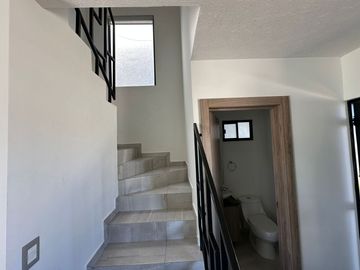 EN VENTA CASA DE DOS RECAMARAS EN PRIVADA A UNA HORA DE LA CDMX CISTERNA Y COCINA DE REGALO 🎁