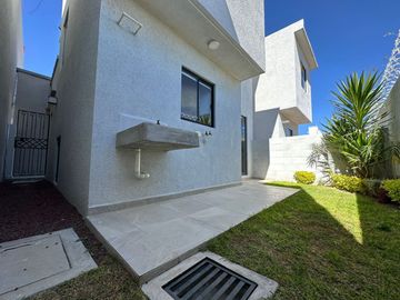 EN VENTA CASA DE DOS RECAMARAS EN PRIVADA A UNA HORA DE LA CDMX CISTERNA Y COCINA DE REGALO 🎁