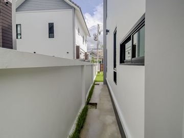 Newly Built Nordic-Style House – 2 Floors, 3 Bedrooms in Pa Daet Zone, Mueang Chiang Mai, Near Wat Don Chai Pa Daet
