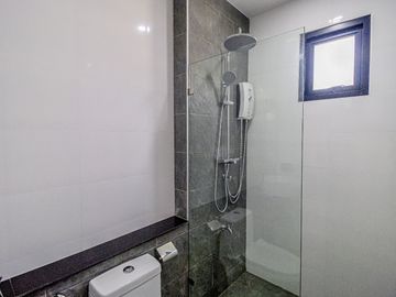 Newly Built Nordic-Style House – 2 Floors, 3 Bedrooms in Pa Daet Zone, Mueang Chiang Mai, Near Wat Don Chai Pa Daet