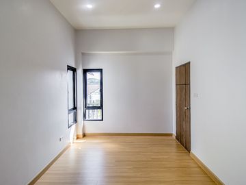 Newly Built Nordic-Style House – 2 Floors, 3 Bedrooms in Pa Daet Zone, Mueang Chiang Mai, Near Wat Don Chai Pa Daet