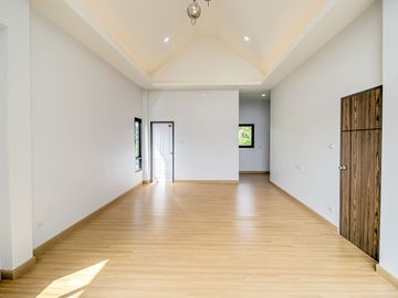 Newly Built Nordic-Style House – 2 Floors, 3 Bedrooms in Pa Daet Zone, Mueang Chiang Mai, Near Wat Don Chai Pa Daet