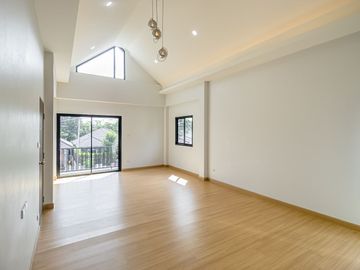 Newly Built Nordic-Style House – 2 Floors, 3 Bedrooms in Pa Daet Zone, Mueang Chiang Mai, Near Wat Don Chai Pa Daet