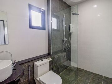 Newly Built Nordic-Style House – 2 Floors, 3 Bedrooms in Pa Daet Zone, Mueang Chiang Mai, Near Wat Don Chai Pa Daet