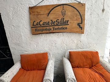 EXCELENTE CASONA UBICADA EN PLENO CENTRO HISTORICO