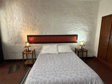 EXCELENTE CASONA UBICADA EN PLENO CENTRO HISTORICO