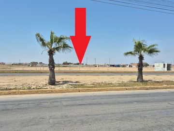 TERRENO A FILO DE PISTA CARRETERA CHICLAYO PIMENTEL