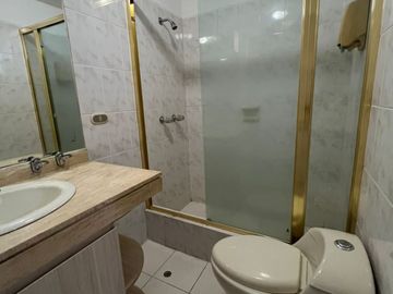 VENDO LINDO DPTO.  CERCA A  CENTRO COMERCIAL CHACARILLA