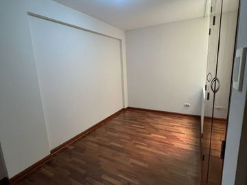 VENDO LINDO DPTO.  CERCA A  CENTRO COMERCIAL CHACARILLA