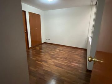 VENDO LINDO DPTO.  CERCA A  CENTRO COMERCIAL CHACARILLA