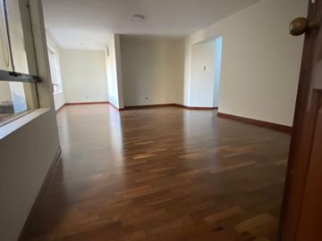 VENDO LINDO DPTO.  CERCA A  CENTRO COMERCIAL CHACARILLA