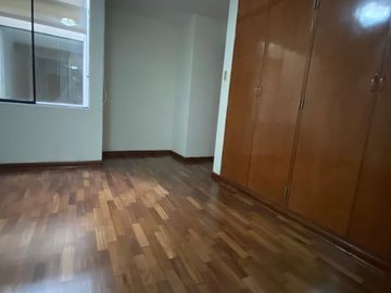 VENDO LINDO DPTO.  CERCA A  CENTRO COMERCIAL CHACARILLA