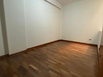 VENDO LINDO DPTO.  CERCA A  CENTRO COMERCIAL CHACARILLA