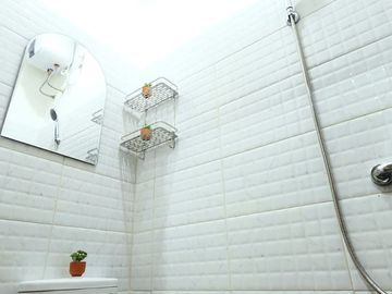 Dijual Cepat Kost Exclusice 24 Kamar + Furnished, di lokasi Premium Tanjung Duren Jakarta Barat