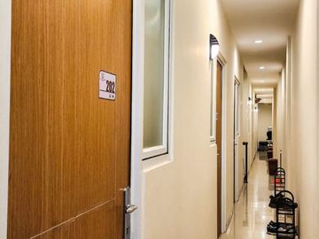 Dijual Cepat Kost Exclusice 24 Kamar + Furnished, di lokasi Premium Tanjung Duren Jakarta Barat