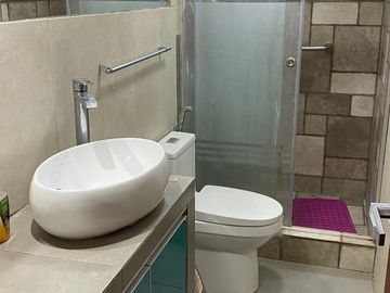 VENDO PRECIO OCASION AMPLIO DUPLEX DE 145 M2 A $ 145,000 (NEGOCIABLE)