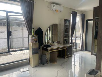 Jual Rumah Tenggilis Mejoyo Selatan Surabaya SHM Full Furnished Siap Huni