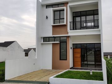 Promo Akhir Tahun Rumah Baru Lantai 2 di Perumahan Syariah Murah Bandung Selatan Bebas Banjir