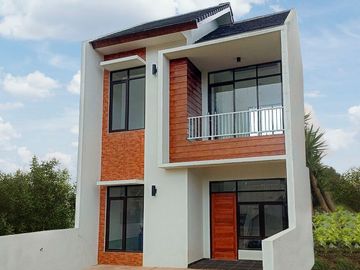 Promo Akhir Tahun Rumah Baru Lantai 2 di Perumahan Syariah Murah Bandung Selatan Bebas Banjir