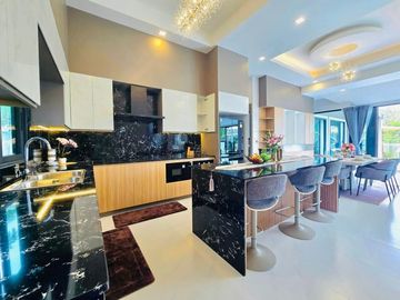Pool Villa in Pong - Pattaya for Sale Nordic-Style with Complete Furnishings