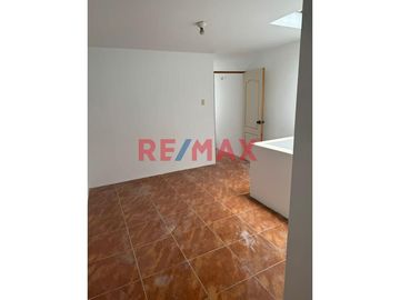 Acogedora Casa De Dos Pisos En Supe Pueblo
