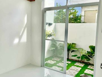 BRAND NEW STUNNING HOUSE FOR SALE IN LAGUNA BEL AIR