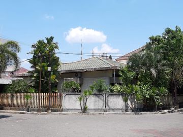 DIJUAL RUMAH TERAWAT JL. BINTANG DIPONGGO  BELAKANG SHANGRILLA  SURABAYA BARAT